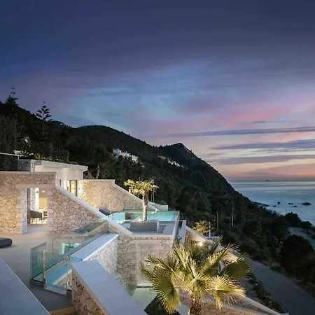 Kathisma Beach Apartment *
